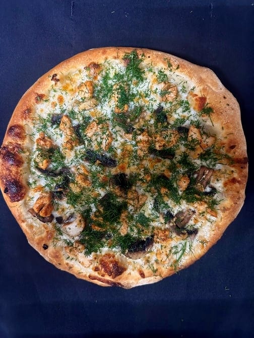 Chicken Garlic Pizza.