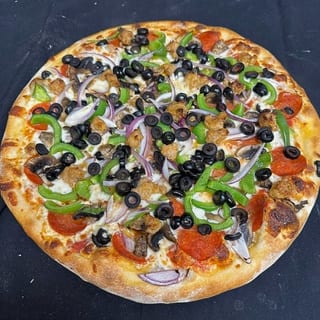 Deluxe Pizza