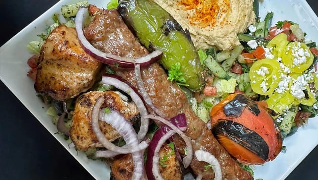 113. Low Carb Lula & Chicken Combo Kebab Plate (2 Skewers).
